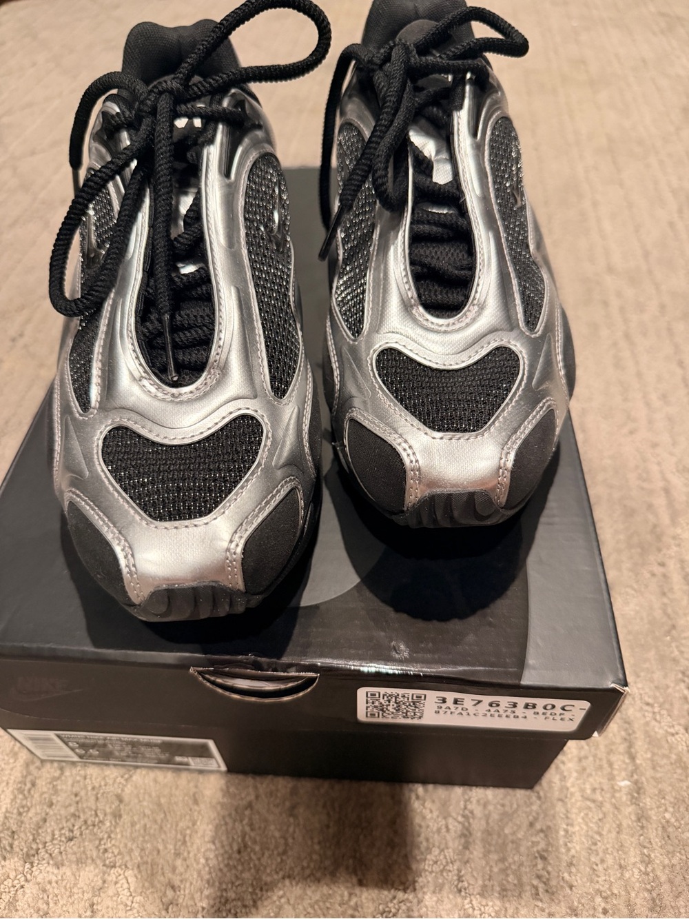 Nike Women’s Air Max Muse Size 8